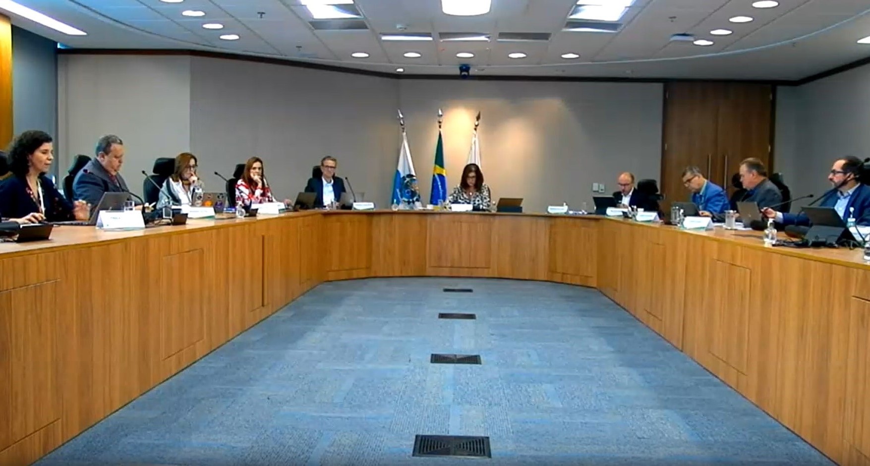 Presidente e diretores da Petrobras em entrevista coletiva online